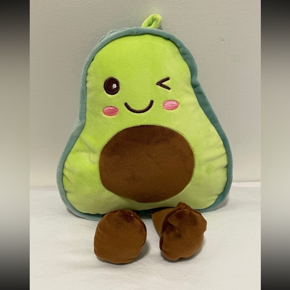 NWOT Plush Avocado 7’